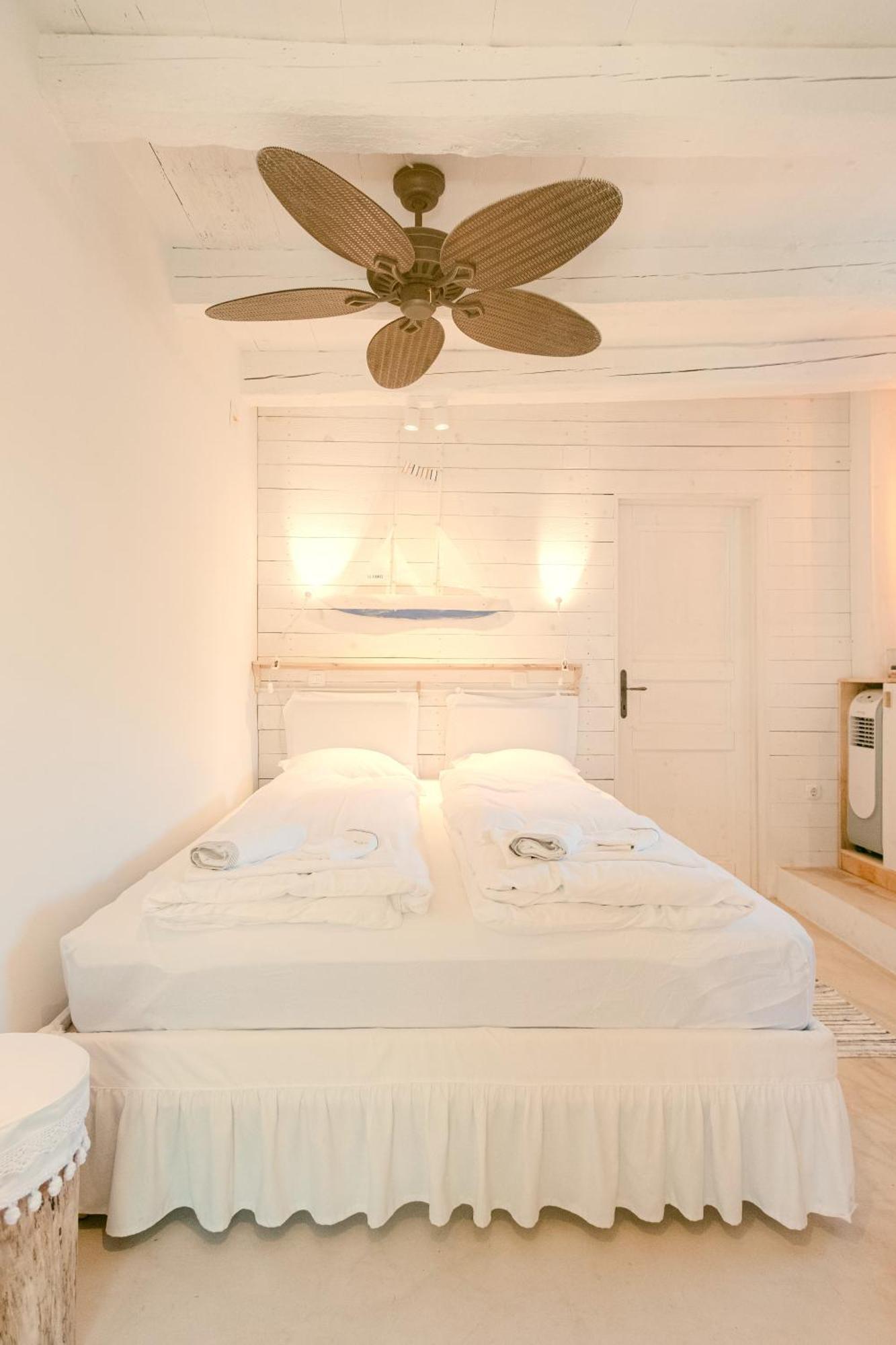 Pavi Apartments Romantic Stone House K13 Kornić 외부 사진